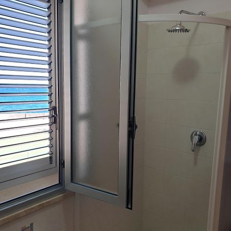 Casa vacanze fronte mare Augusta Buitenkant foto