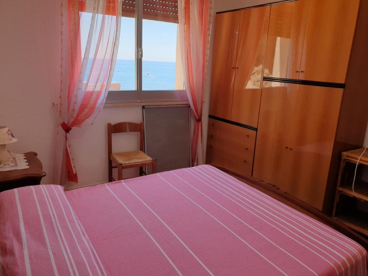 Casa vacanze fronte mare Augusta Buitenkant foto