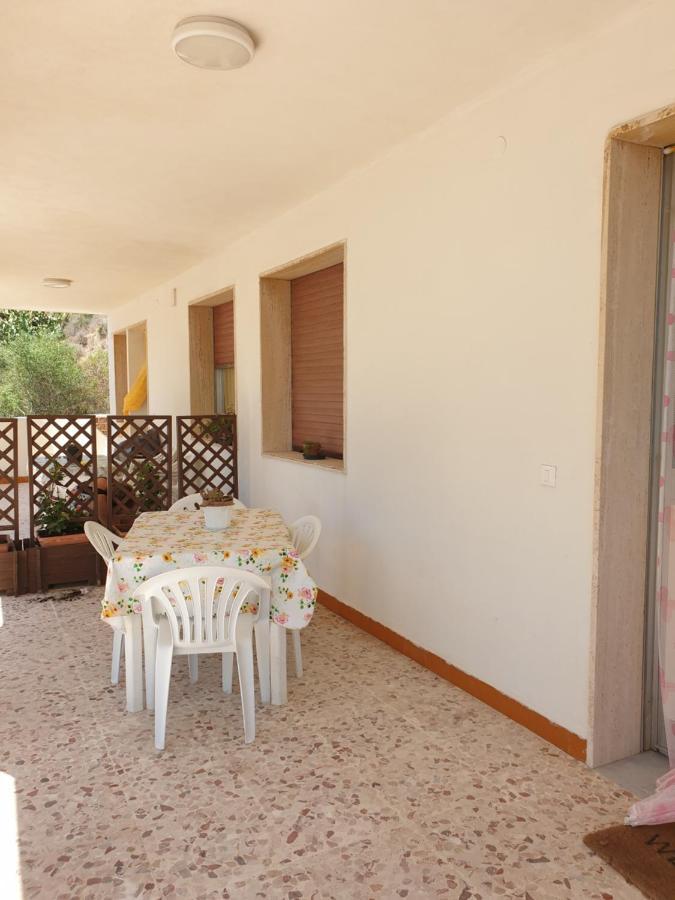 Casa vacanze fronte mare Augusta Buitenkant foto