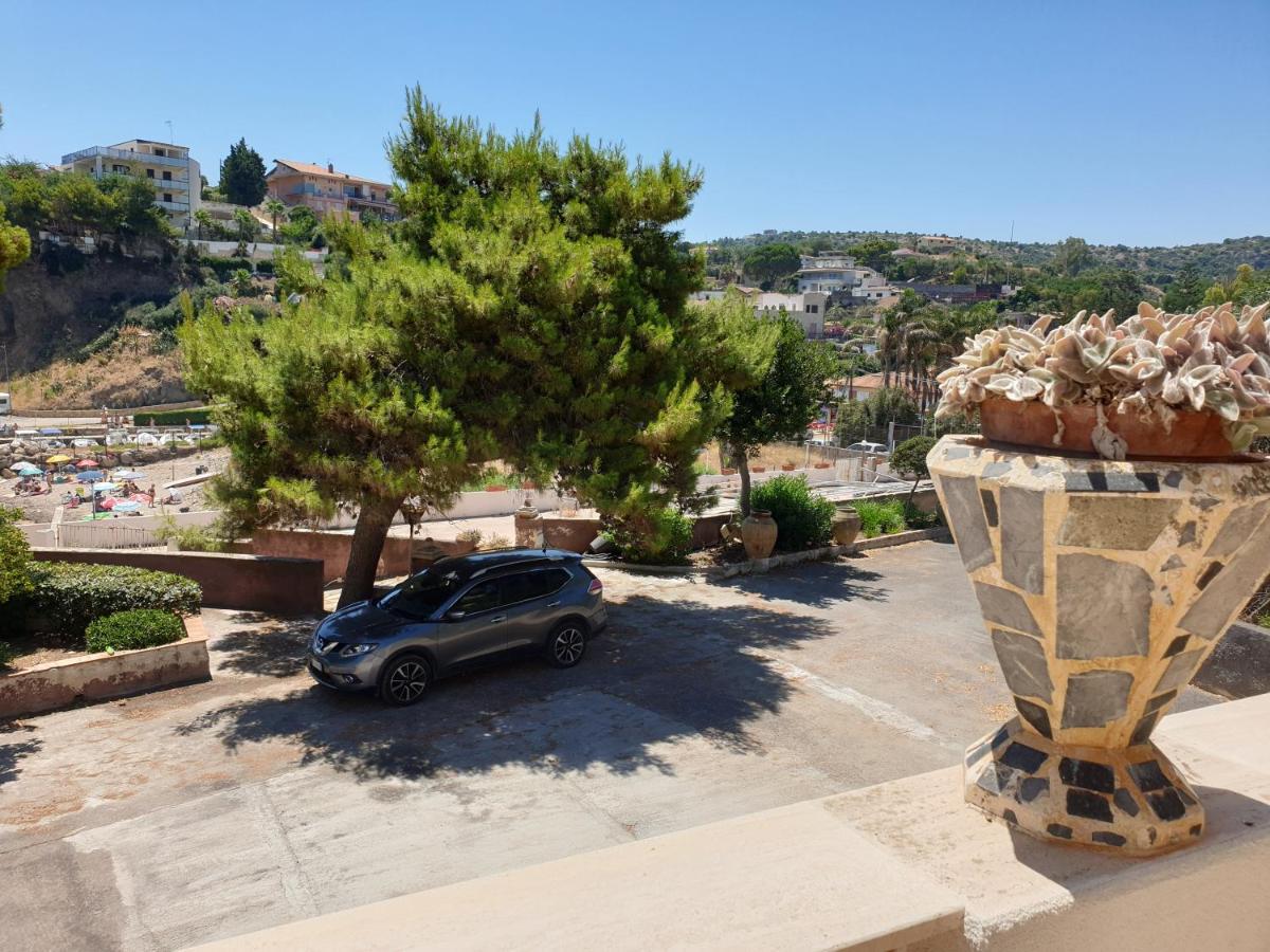 Casa vacanze fronte mare Augusta Buitenkant foto